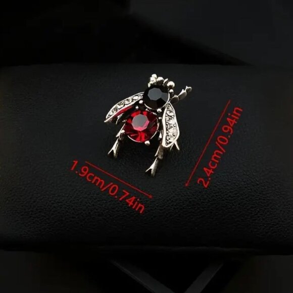Lapel Pin Silver Tone Fly with Red & Black Glass Clear Crystals Silver Tone - Picture 2 of 2